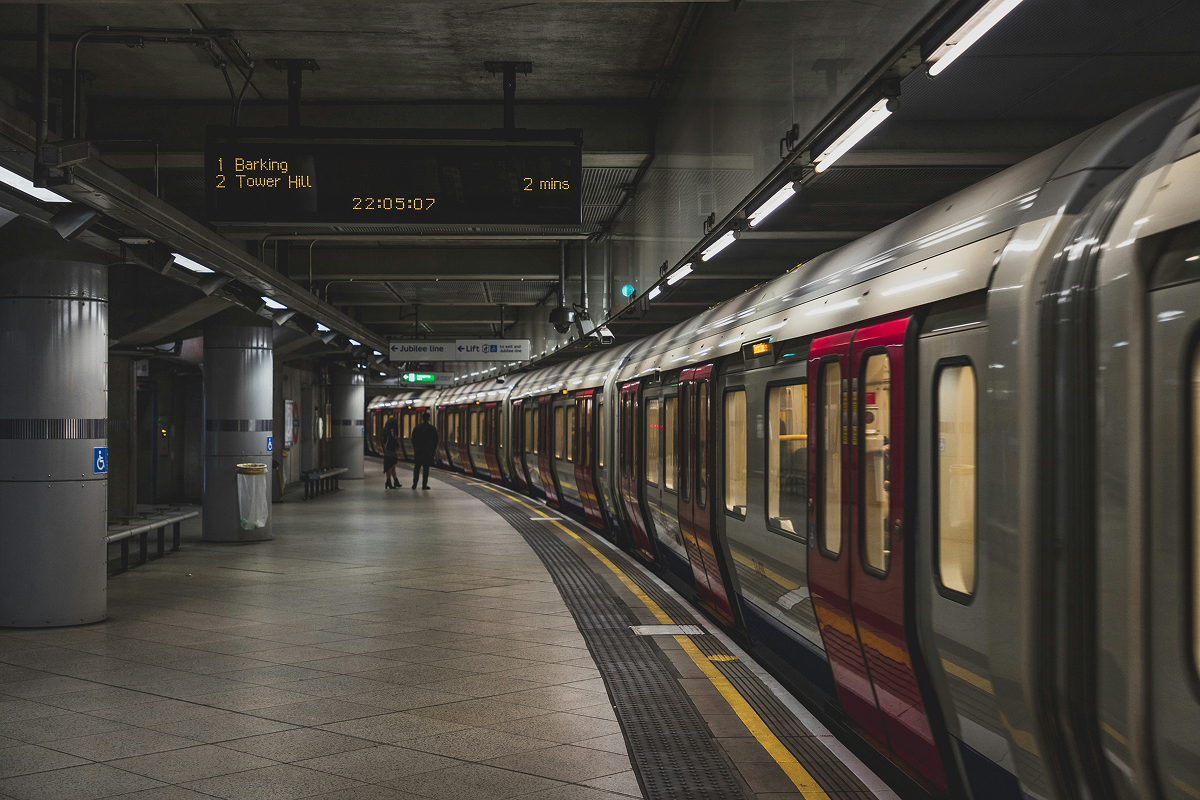 About COMMUTERS DREAMM